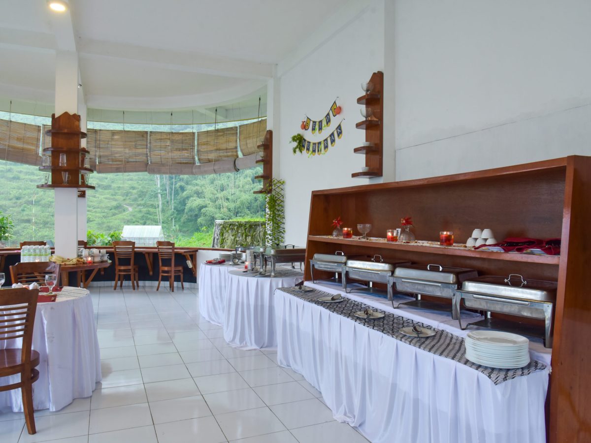Resto Ovale